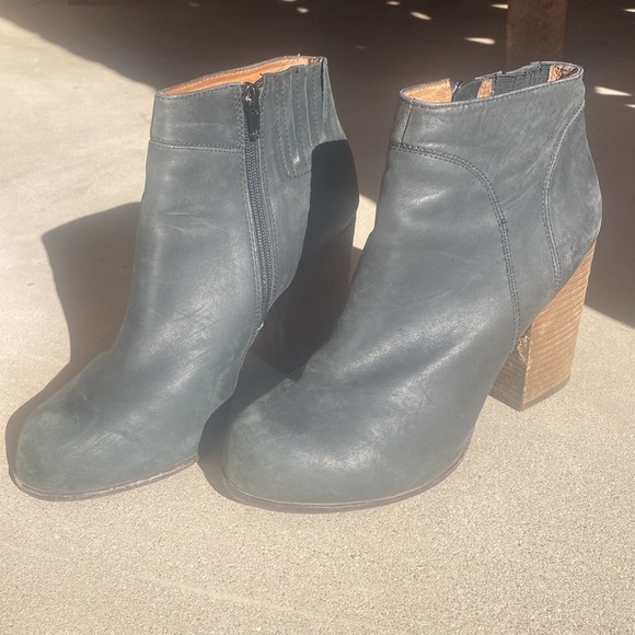 Jeffrey Campbell Hanger Washed Leather Chunky Ankle Boots Size 10 Blackish Gray - Picture 2 of 12